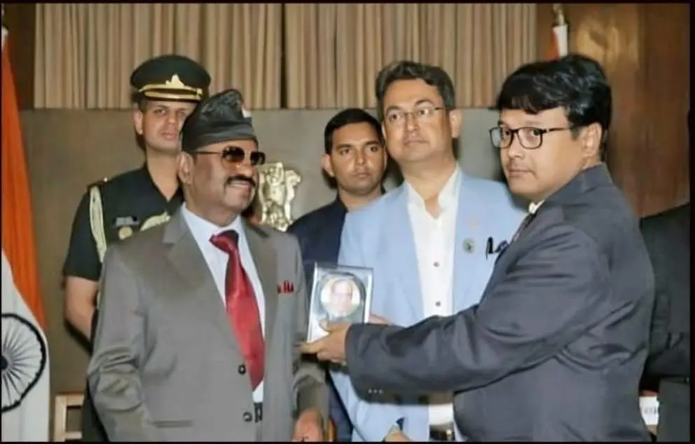 Dr.Saikat Paul, best dentist in Kolkata